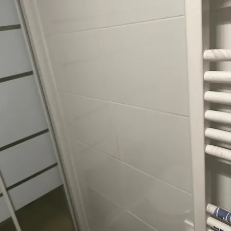 Appartement Magnifique Situe A 7min En Metro De Paris